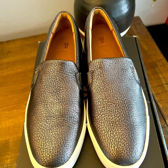 FRYE Slip-On (IVY) - Picture 3 of 7